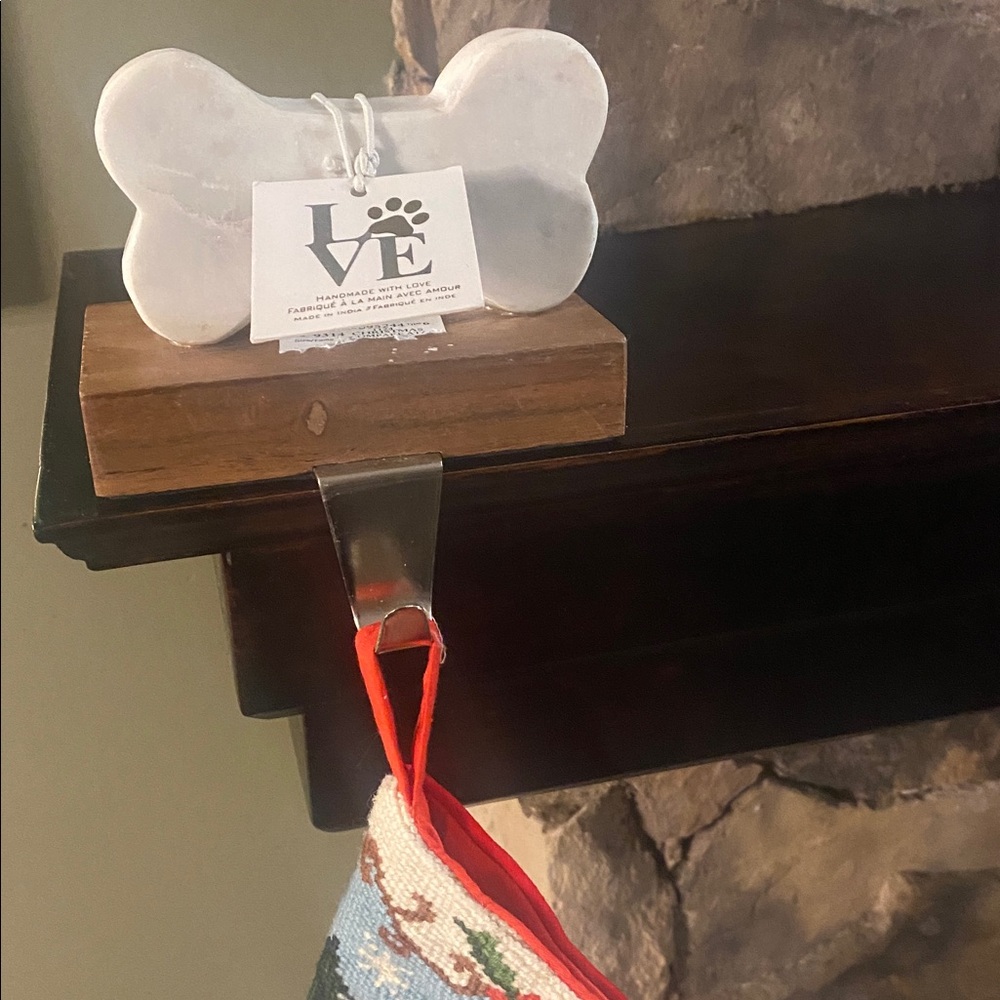 White Bone-Shaped Stocking/Leash Holder